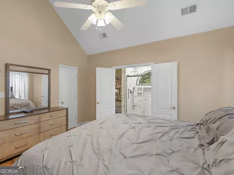Bedroom - 1130 Jackson Lake Rd, Jackson, GA 30233 photo 4 of 13