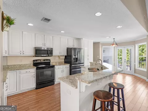 Kitchen - 1130 Jackson Lake Rd, Jackson, GA 30233 photo 5 of 6