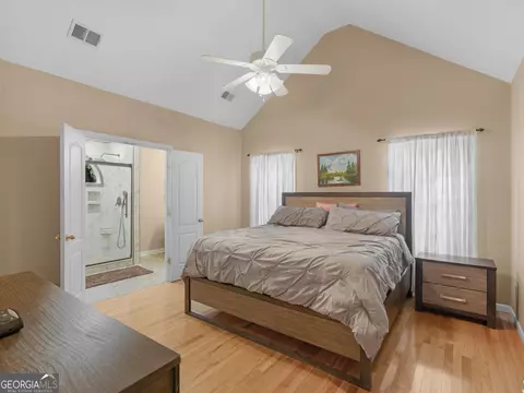 Bedroom - 1130 Jackson Lake Rd, Jackson, GA 30233 photo 1 of 13