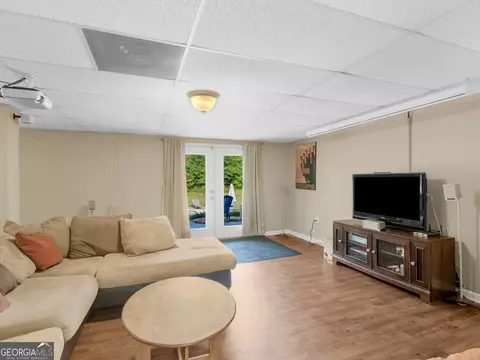 Living - 1130 Jackson Lake Rd, Jackson, GA 30233 photo 5 of 7