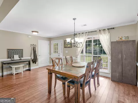 Dining - 1130 Jackson Lake Rd, Jackson, GA 30233 photo 4 of 6