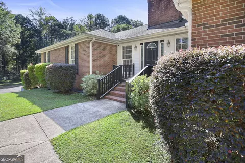 Exterior - 3011 Mooty Bridge Rd, Lagrange, GA 30240 photo 2 of 18