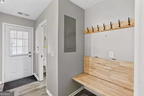 Entry Way - 3011 Mooty Bridge Rd, Lagrange, GA 30240 photo 2 of 4