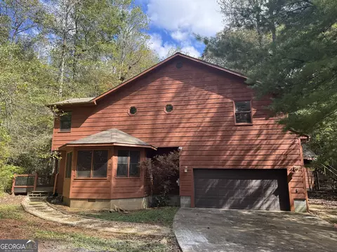 330 Pine Grove Dr, Blue Ridge, GA 30513
