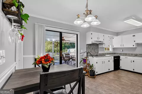 Kitchen - 114 Briarcliff Rd, Lagrange, GA 30241 photo 3 of 4