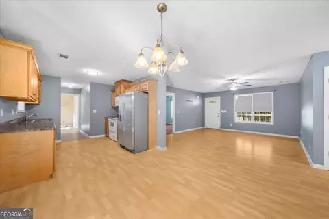Living - 388 High Point Rd, Buchanan, GA 30113 photo 6 of 10