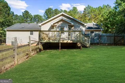 Exterior - 388 High Point Rd, Buchanan, GA 30113 photo 11 of 12