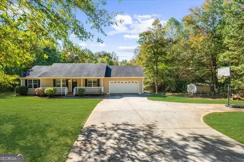 Exterior - 388 High Point Rd, Buchanan, GA 30113 photo 7 of 12