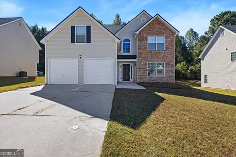 221 Millstone Dr, Hampton, GA 30228