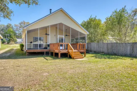 2822 Lakeview Dr, Donalsonville, GA 39845