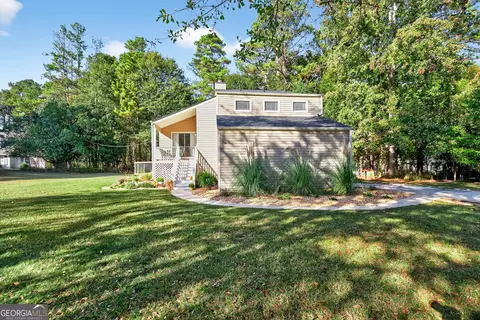 210 Marilyn Dr E, Fayetteville, GA 30214