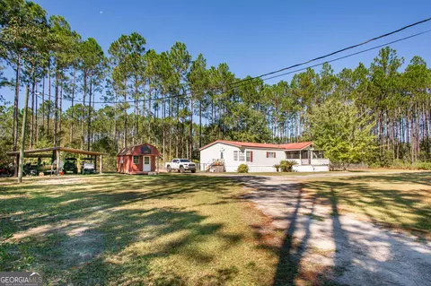 216 Pine Ridge Rd, Waycross, GA 31503