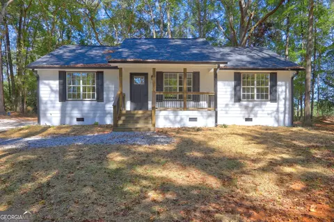 116 Moore St, Milner, GA 30257