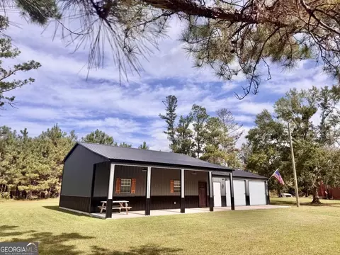 111 Dead River Rd, Glenwood, GA 30428