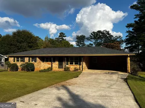 3909 Summit Dr, Douglasville, GA 30135