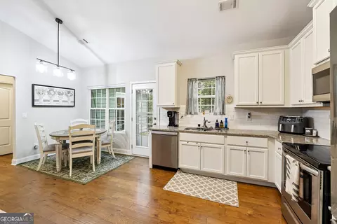Kitchen - 261 Prime Dr, Commerce, GA 30530 photo 2 of 2