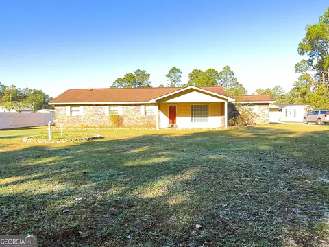 182 Angus Rd, Swainsboro, GA 30401