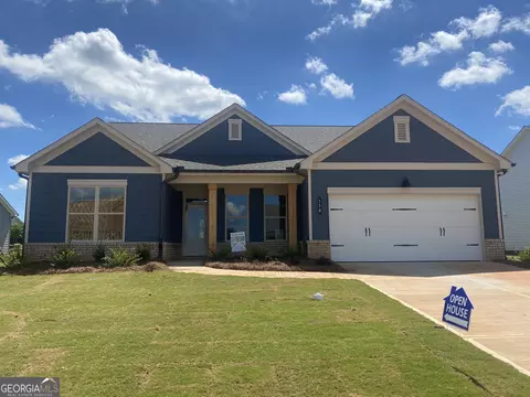 150 Oakdale Rd #32, Jefferson, GA 30549