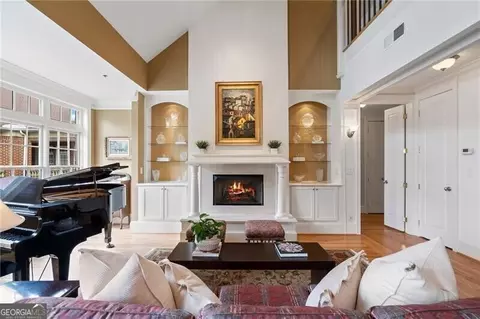 77 Peachtree Pl NE #608, Atlanta, GA 30309