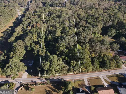 829 E Mcintosh Rd, Griffin, GA 30223