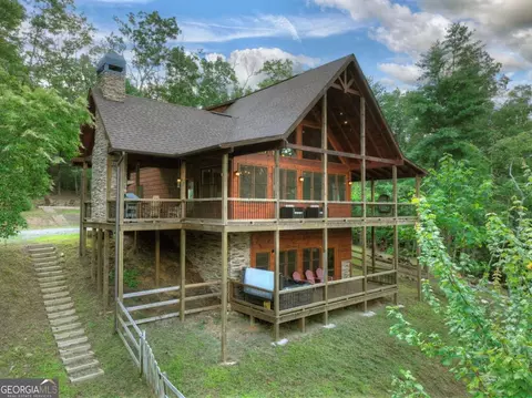 28 Aska Forest Trl, Blue Ridge, GA 30513