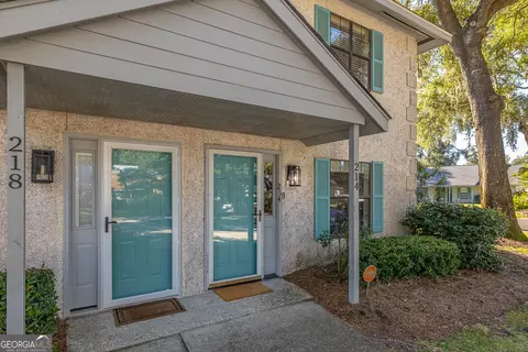 214 Island Dr, St. Simons, GA 31522