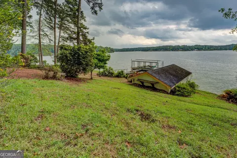 Exterior - 185 Crestview Rd, Jackson, GA 30233 photo 7 of 23