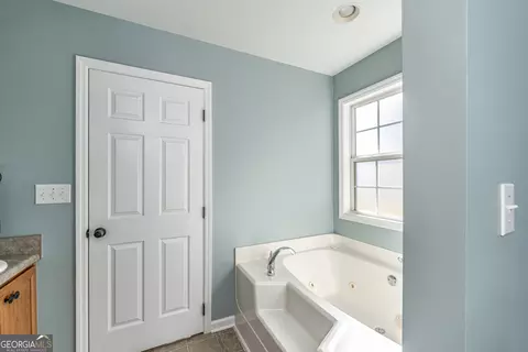Bath - 20 Heather Cir, Cave Spring, GA 30124 photo 5 of 7