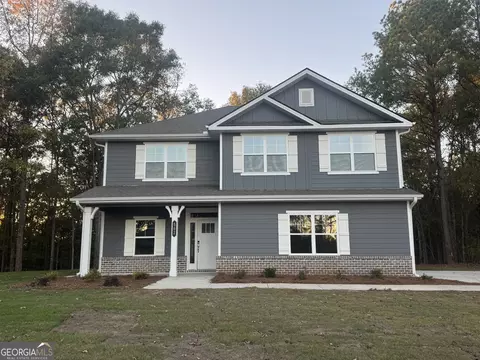 502 Walnut Creek Pkwy, Pendergrass, GA 30567