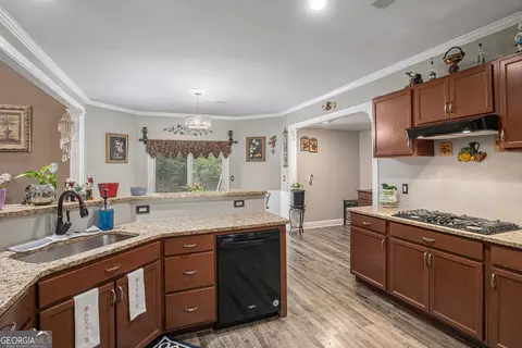 1076 Sutherland Dr, Winder, GA 30680 photo 12