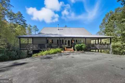 136 Ross Rd, Mineral Bluff, GA 30559