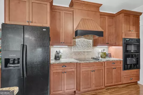 Kitchen - 212 Aster Way, Lagrange, GA 30240 photo 3 of 4