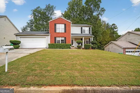 5822 Giles Rd, Lithonia, GA 30058