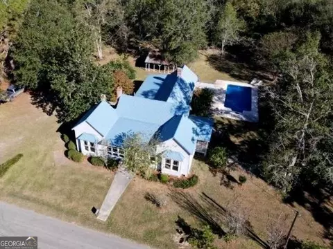 405 Monroe St, Garfield, GA 30425
