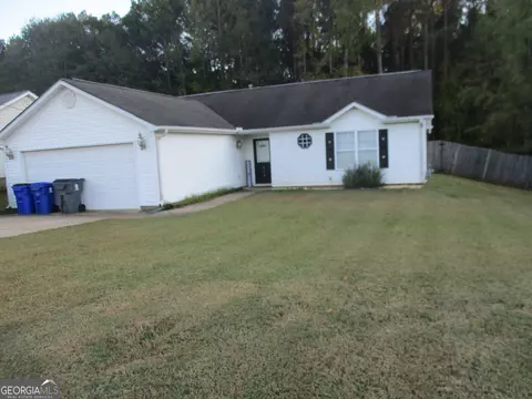 69 Canterbury Dr, Grantville, GA 30220