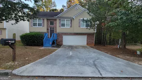 570 Sycamore Dr, Jonesboro, GA 30238
