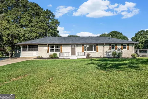 67 Wayne Cir, Hartwell, GA 30643