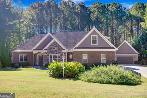 45 Meadow View Gln, Newnan, GA 30265