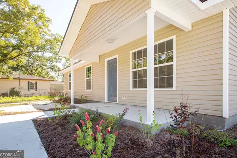 Exterior - 121 Union St, Waycross, GA 31501 photo 2 of 3
