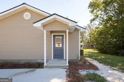 Exterior - 121 Union St, Waycross, GA 31501 photo 1 of 3
