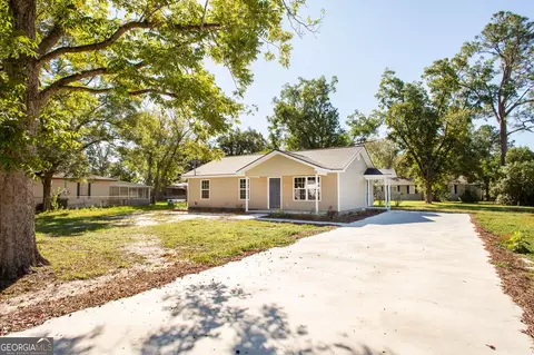 Exterior - 121 Union St, Waycross, GA 31501 photo 3 of 3