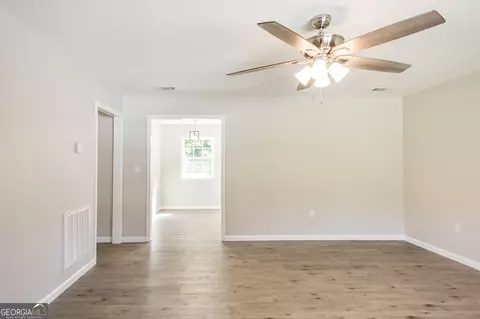 Living - 2350 Edgewood St, Waycross, GA 31501 photo 3 of 3