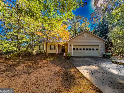 66 Ellis Trl, Covington, GA 30016