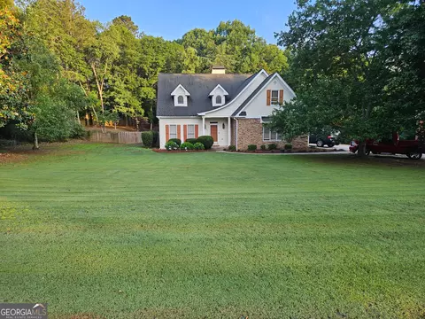 1005 Windridge Dr, Loganville, GA 30052