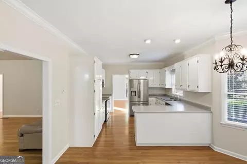 Kitchen - 126 Carolina Dr, Toccoa, GA 30577 photo 4 of 4
