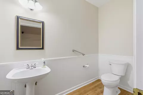 Bath - 126 Carolina Dr, Toccoa, GA 30577 photo 1 of 4