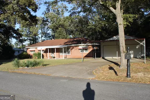102 Dennis Dr, Warner Robins, GA 31093