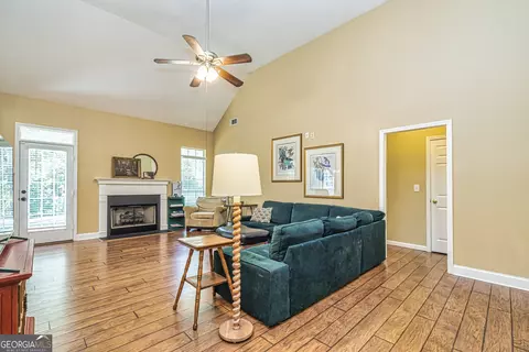 Living - 4555 Mooty Bridge Rd, Lagrange, GA 30240 photo 1 of 2