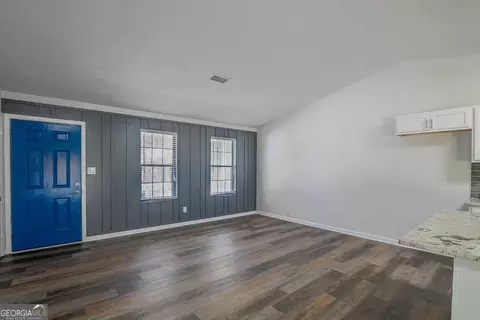 4812 White Oak Path, Stone Mountain, GA 30088 photo 6