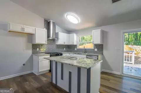 4812 White Oak Path, Stone Mountain, GA 30088 photo 10
